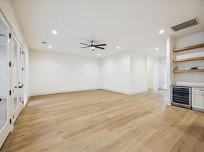 1918 Spillers Lane, Houston TX 77043