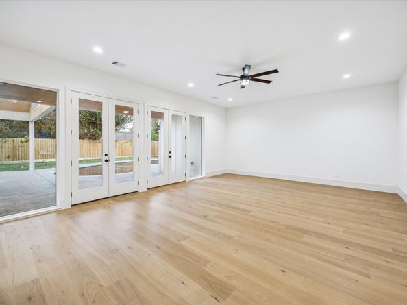 1918 Spillers Lane, Houston TX 77043
