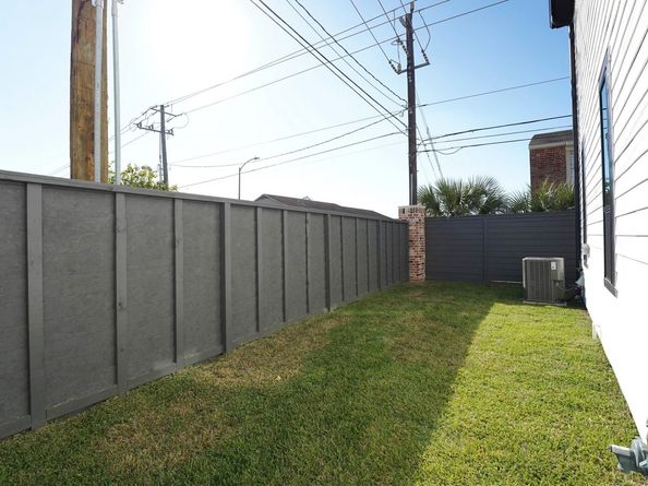9217 Washington Heights Street, Houston TX 77063