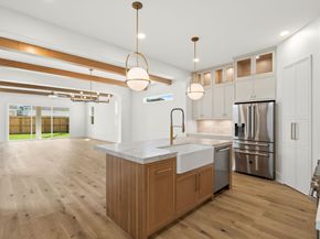710 Waverly Street D, Houston TX 77007
