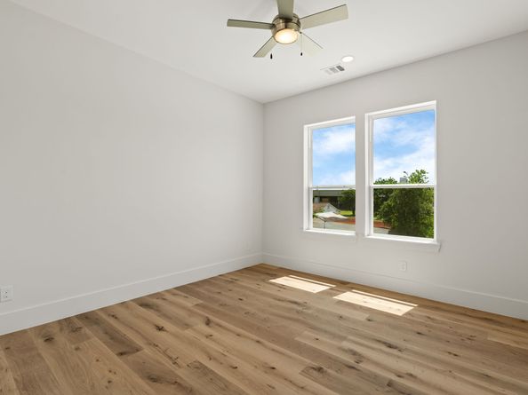 710 Waverly Street D, Houston TX 77007