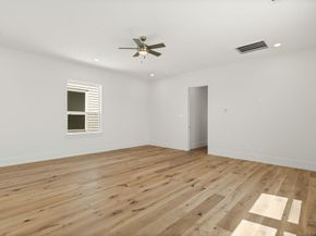 710 Waverly Street D, Houston TX 77007