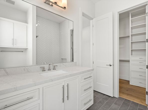 710 Waverly Street D, Houston TX 77007