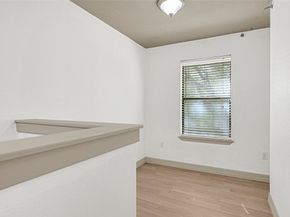 2905 Baer Street 6, Houston TX 77020