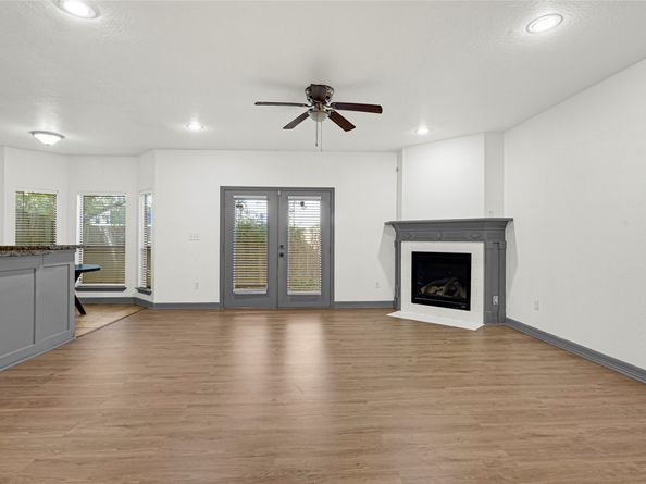 2905 Baer Street 6, Houston TX 77020