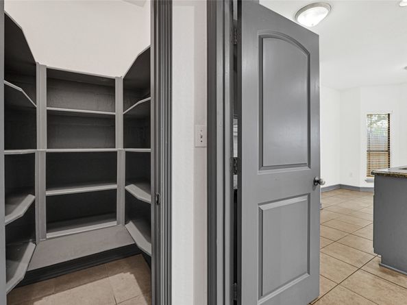 2905 Baer Street 6, Houston TX 77020