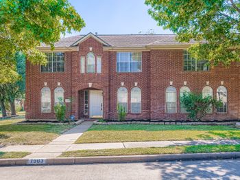 7903 Belterraza Court