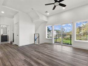 2707 Dennis Street, Houston TX 77004