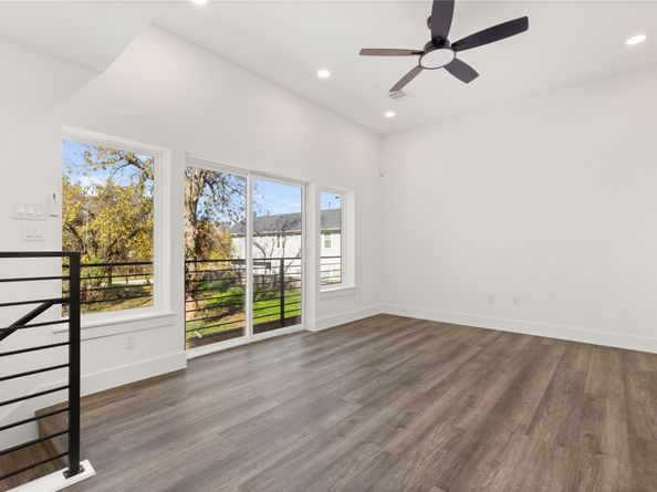 2707 Dennis Street, Houston TX 77004