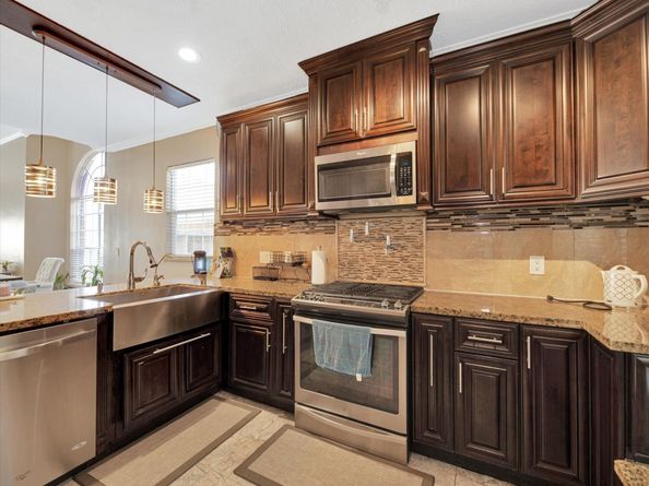 7042 River Garden Drive, Houston TX 77095
