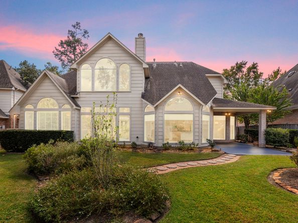 39 Pebble Cove Drive, The Woodlands TX 77381