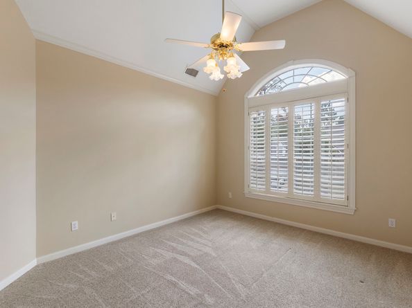 39 Pebble Cove Drive, The Woodlands TX 77381
