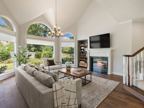 39 Pebble Cove Drive, The Woodlands TX 77381