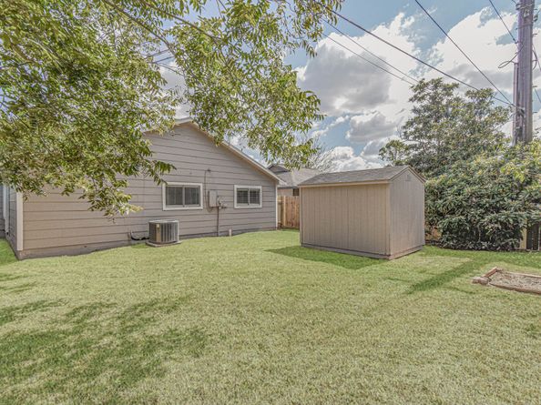 13126 Townwood Drive, Houston TX 77045