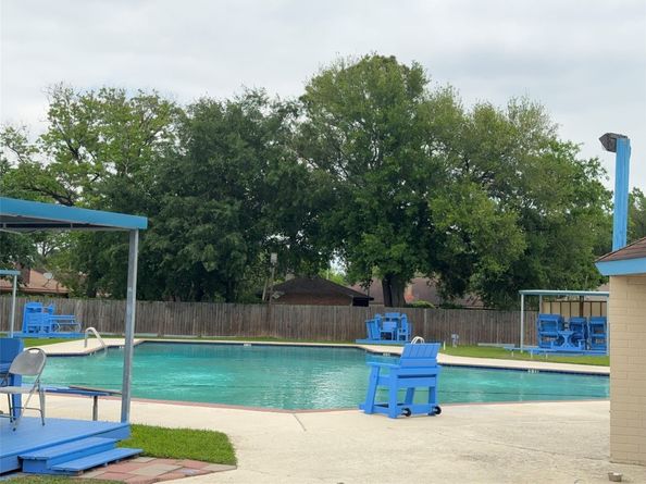 15135 Chipman Lane, Houston TX 77060