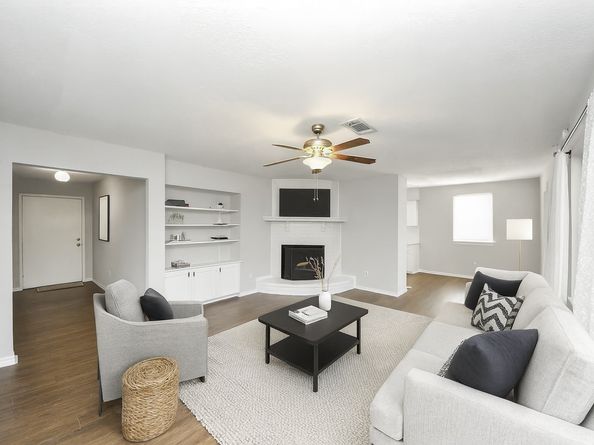 15135 Chipman Lane, Houston TX 77060