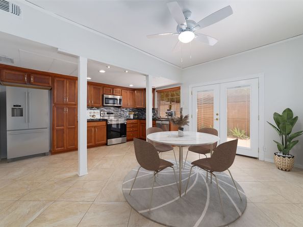 14715 Barryknoll Lane 128, Houston TX 77079