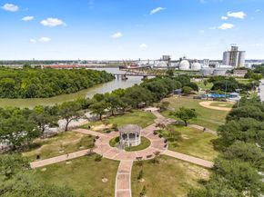 7347 Avenue J, Houston TX 77011