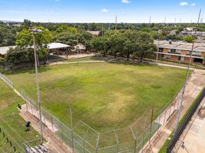 7347 Avenue J, Houston TX 77011