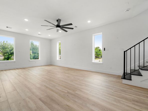 7347 Avenue J, Houston TX 77011