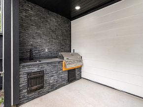 7347 Avenue J, Houston TX 77011