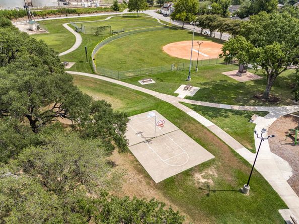 7347 Avenue J, Houston TX 77011