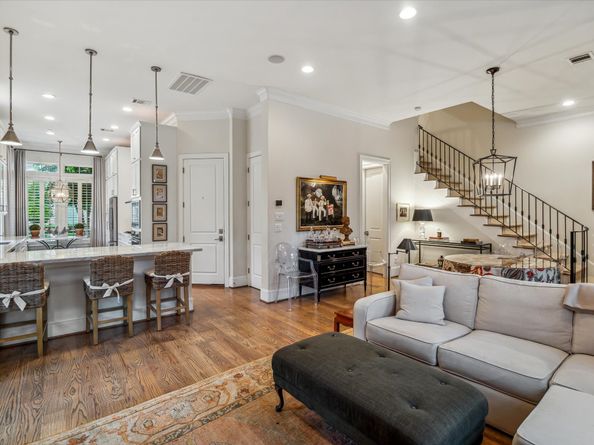 1126 Lake Pointe Parkway, Sugar Land TX 77478