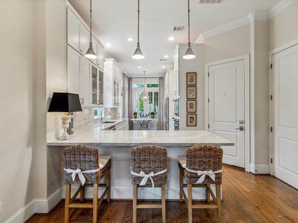 1126 Lake Pointe Parkway, Sugar Land TX 77478