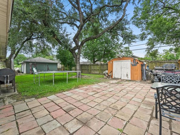 14018 Duncannon Drive, Houston TX 77015