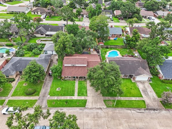 14018 Duncannon Drive, Houston TX 77015