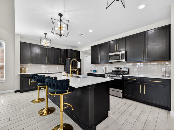 5615 Silverleaf Oak Lane, Houston TX 77066