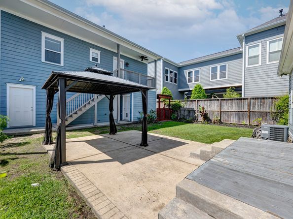 420 W 17th Street, Houston TX 77008