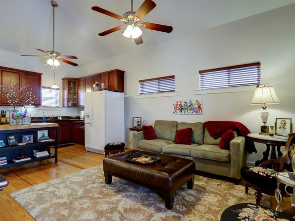 420 W 17th Street, Houston TX 77008