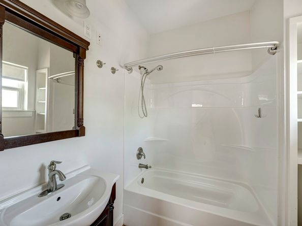 420 W 17th Street, Houston TX 77008