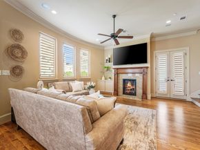 303 Calle Sevilla Place, Houston TX 77007