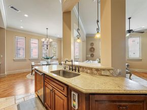 303 Calle Sevilla Place, Houston TX 77007