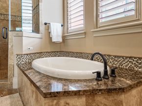 303 Calle Sevilla Place, Houston TX 77007