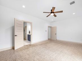 837 W Little York Road, Houston TX 77091