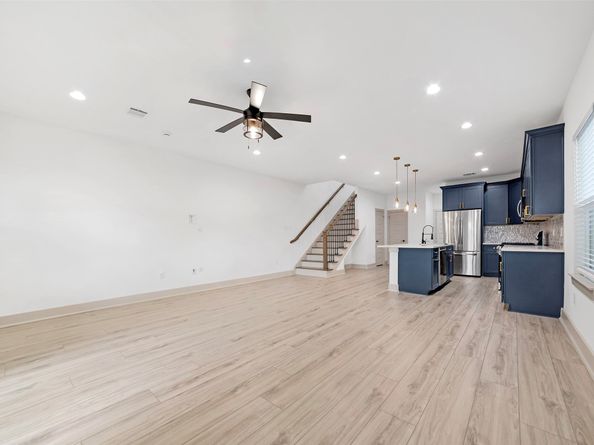 837 W Little York Road, Houston TX 77091
