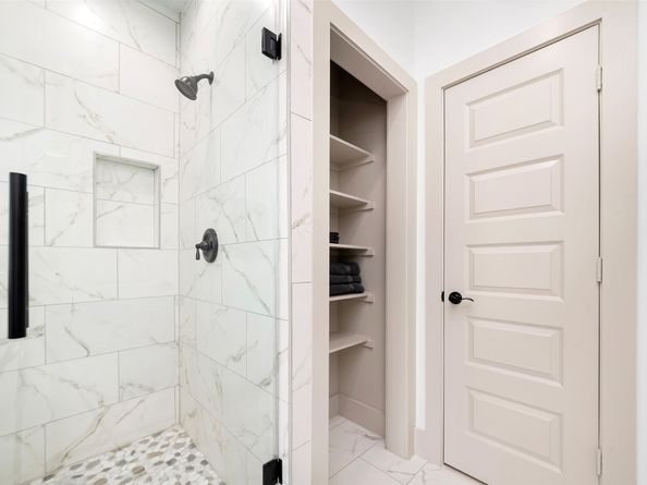 837 W Little York Road, Houston TX 77091