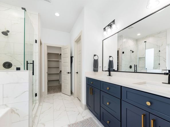 837 W Little York Road, Houston TX 77091