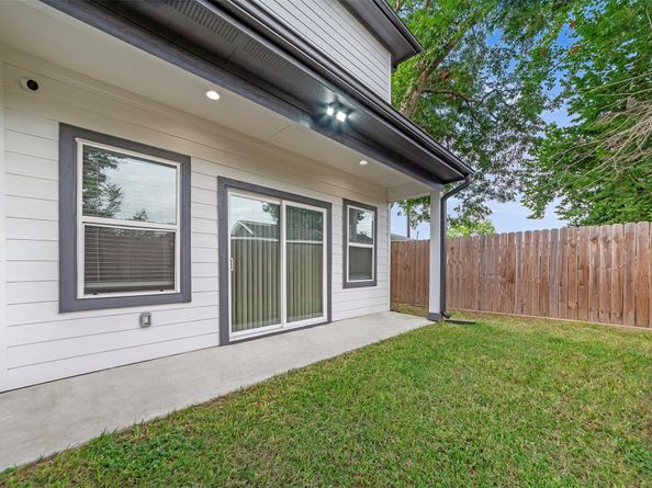 837 W Little York Road, Houston TX 77091