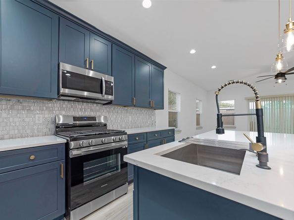 837 W Little York Road, Houston TX 77091