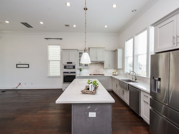 10915 Grove Tree Lane, Houston TX 77043