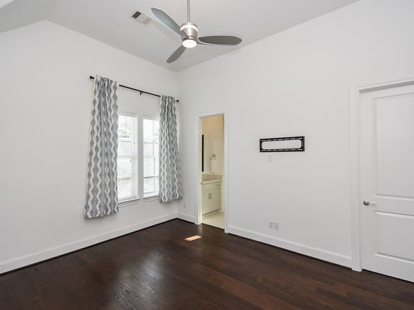 10915 Grove Tree Lane, Houston TX 77043