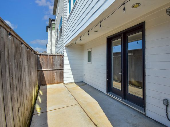 10915 Grove Tree Lane, Houston TX 77043
