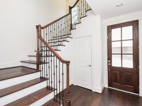 10915 Grove Tree Lane, Houston TX 77043