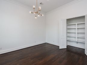 10915 Grove Tree Lane, Houston TX 77043
