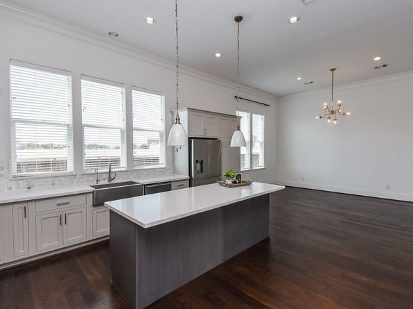 10915 Grove Tree Lane, Houston TX 77043