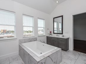 10915 Grove Tree Lane, Houston TX 77043